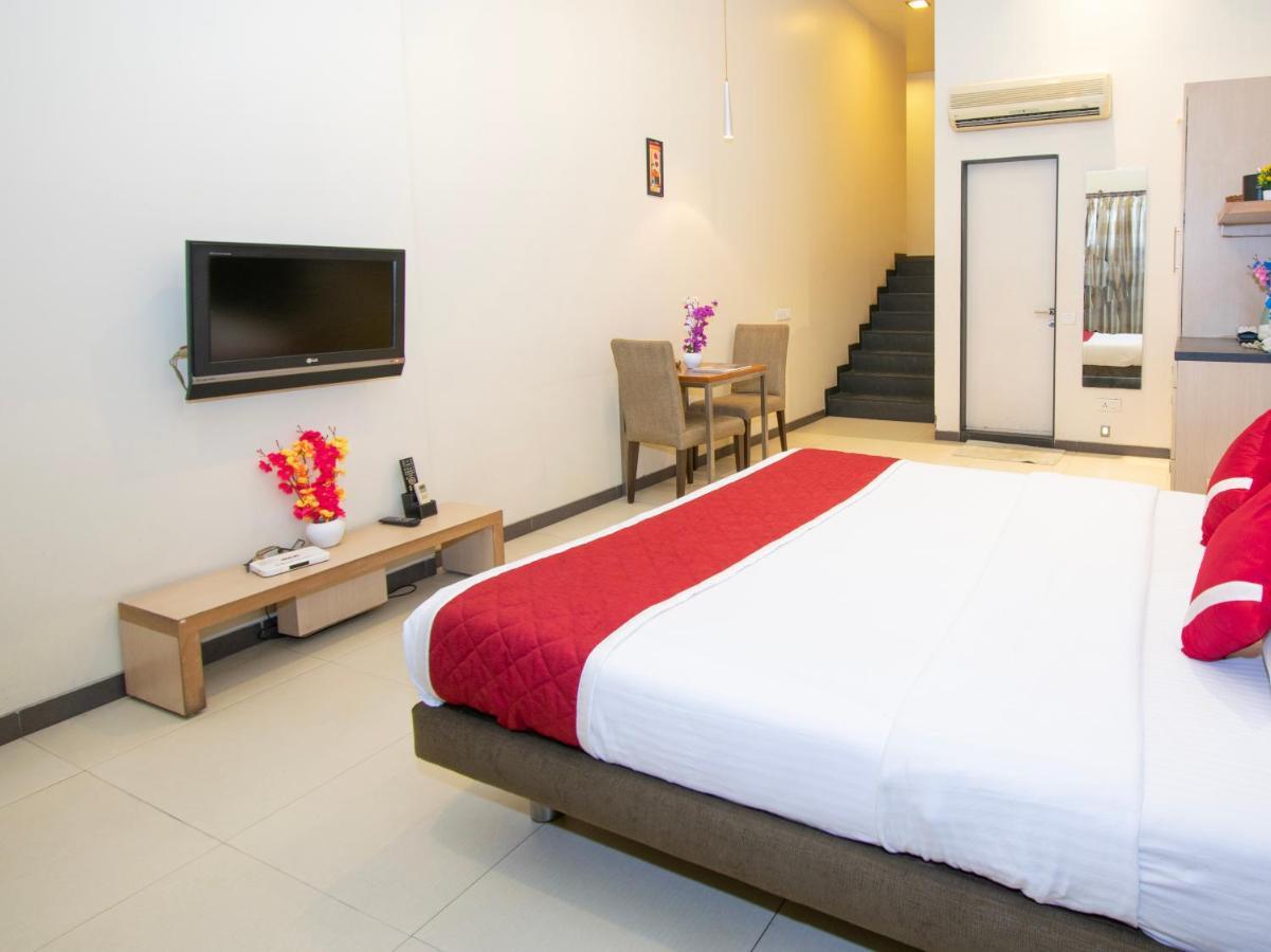 Octave Koregaon Park Pune Luaran gambar